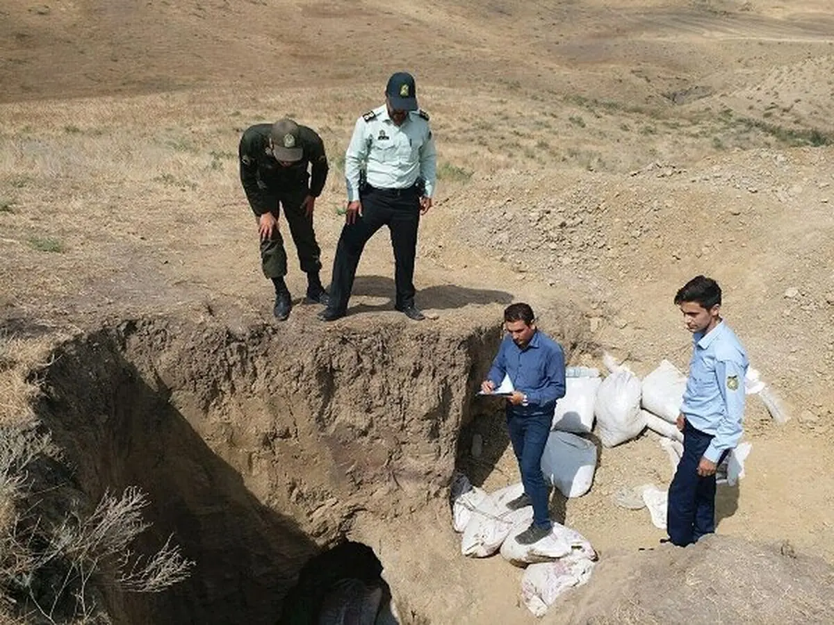 دستگیری باند چهار نفره حفاری غیرمجاز در پلدختر