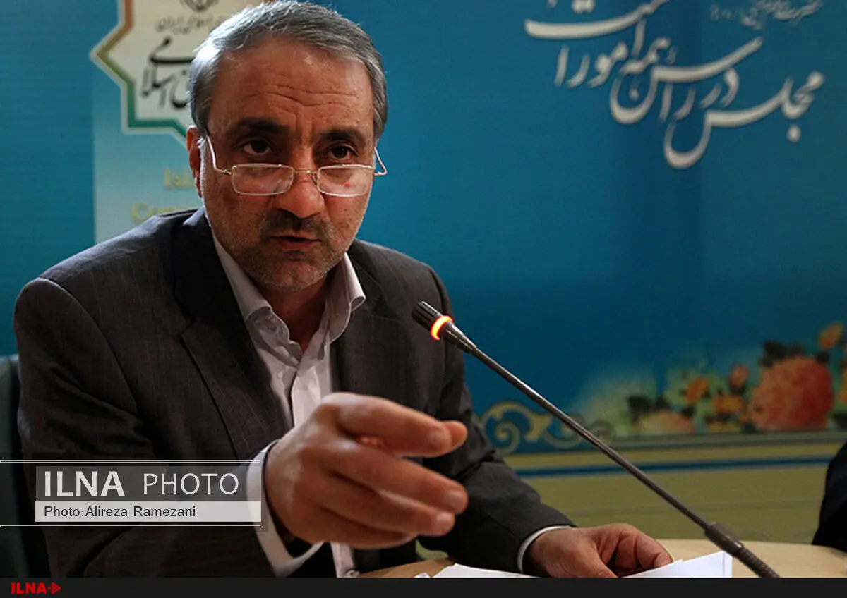 سیستم قضایی عملکرد مرتضوی در دوران قضاوتش را بررسی کند