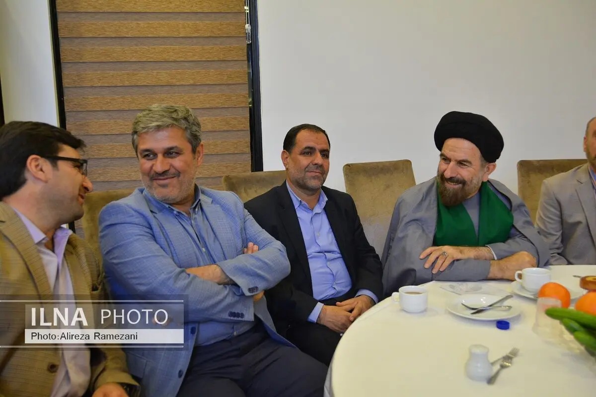 "چماق" حاج آقا بزرگواری من(تاج‌گردون) بودم