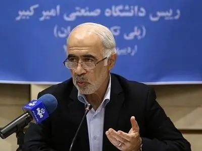 "صنعتِ غیررقابتی و مبتنی بر مونتاژ" به دانشگاه‌ها کمتر نیاز دارد/ باید زیر ۲۰ درصد دانشجوی شهریه‌پرداز داشته باشیم