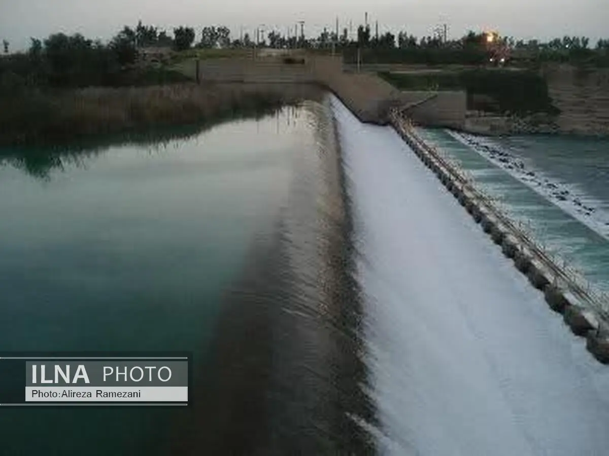 وزیر نیرو از سد انحرافی و کانال انتقال آب چالوس بازدید کرد 