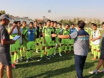 برگزاری تمرین تیم ملی زیر 16 سال زیر نظر چمنیان