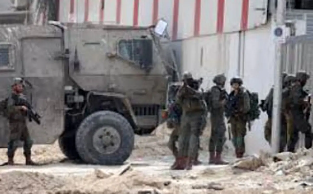 بازداشت ۹ فلسطینی توسط اشغالگران صهیونیست در کرانه باختری