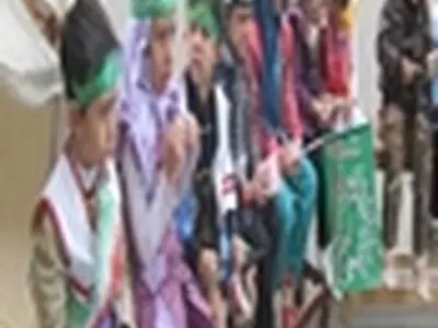 پذیرایی از عزاداران و سوگواران حضرت امام حسین(ع) توسط غنچه‌های هلال احمر آفتاب