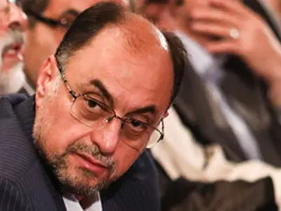 همه پسران رهبر انقلاب در مراسم ترحیم پدر وحید حقانیان + تصاویر