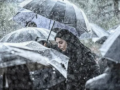 اولین تصویر از رعنا آزادی‌ور در «مرد بازنده» 