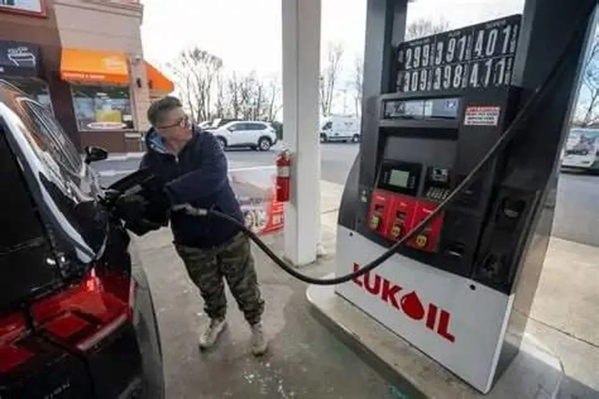 بازار بنزین آمریکا در شوک؛ ، بالاترین قیمت از ۲۰۲۲ در پی حمله آمریکا به ایران