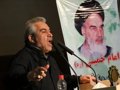 افتخارمن، طی سالها، خدمت به جامعه کارگری است