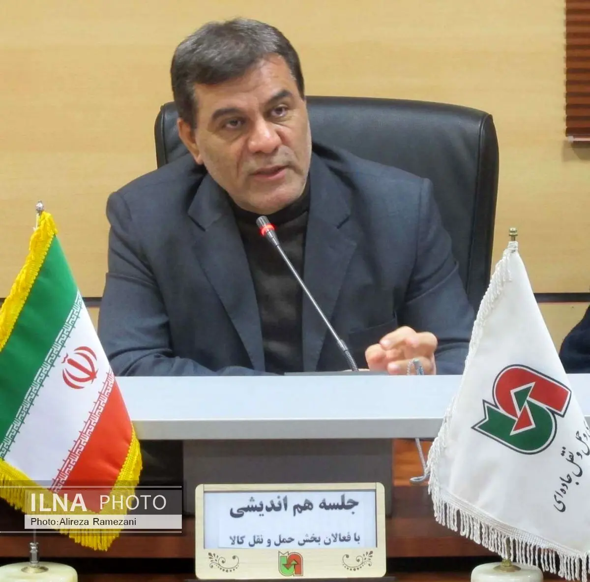 8 میلیون تن کالا  به وسیله ناوگان حمل و نقل عمومی همدان جا به جاشده است