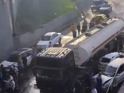 تصادف زنجیره‌ای در کمربندی جنوبی اراک ۴ مجروح بر جای گذاشت / این تصادف فوتی نداشت