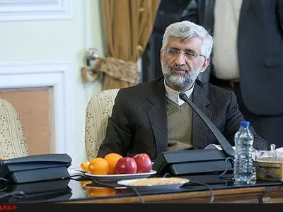 جلیلی: مذاکرات بی‌فایده بوده است/ فقط چند اجازه مشروع هسته‌ای بدست آورده‌اند