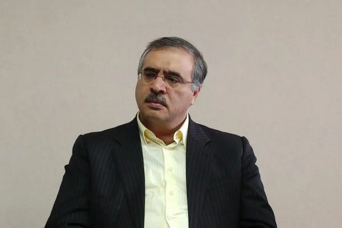 پتروشیمی‌ها 20 درصد گران‌تر از قیمت صادراتی به ما کالا می‌دهند/ برای تامین ظروف شب‌های قدر آماده‌ایم/ به دلیل کاهش قدرت خرید مردم، فقط به صادرات امید داریم