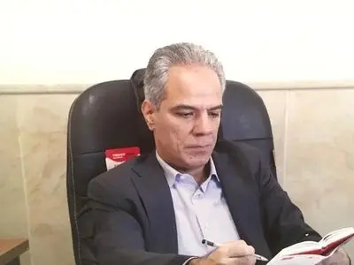 نظام اداری در ایران علیه شایستگی است؛ دسیسه‌چینی برای شایستگان در مراکز دولتی