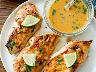 دستور پخت مرغ تابه‌ای با طعم سیر و لیمو 
