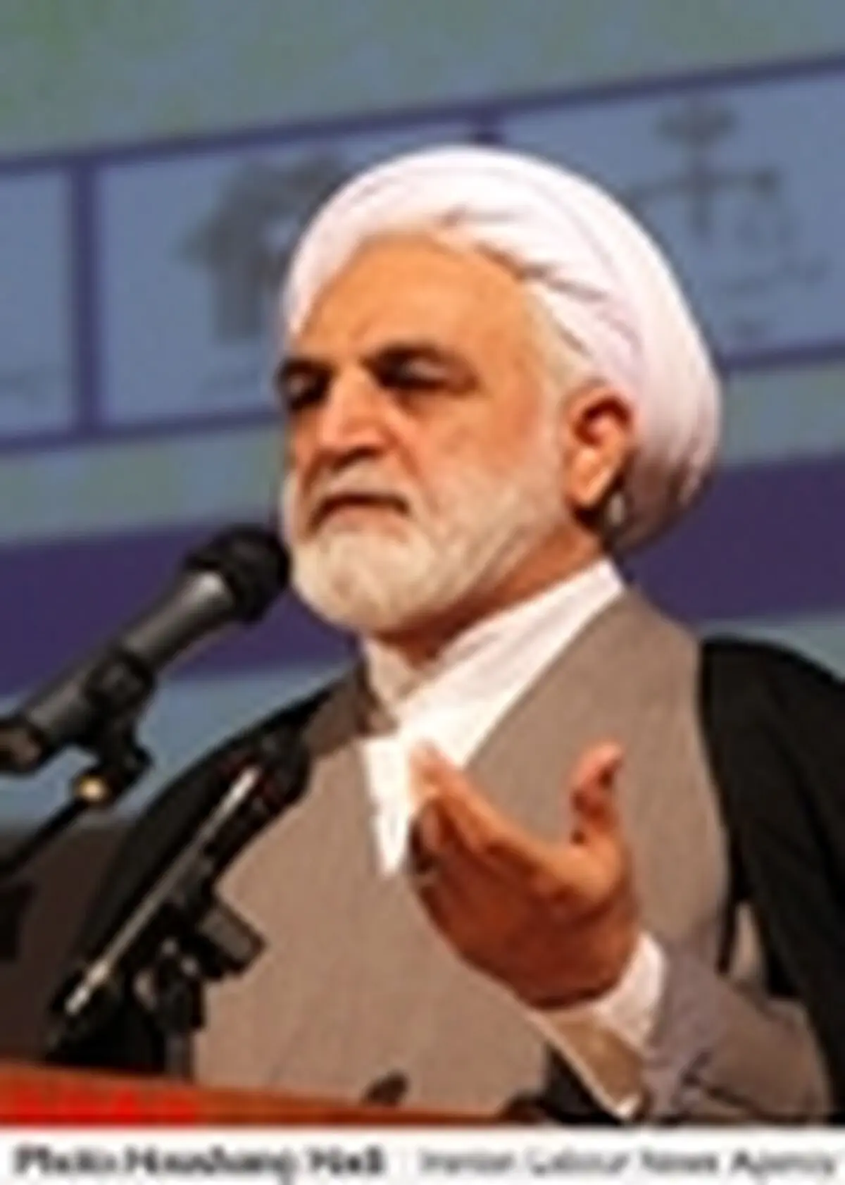 کشور فقیر نمی تواند مستقل باشد / مسئولیت معوقات بانکی بر عهده قوه قضائیه نیست