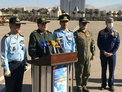 تحویل‌دهی ۱۰ فروند بالگرد بازآماد شده به نیروهای مسلح