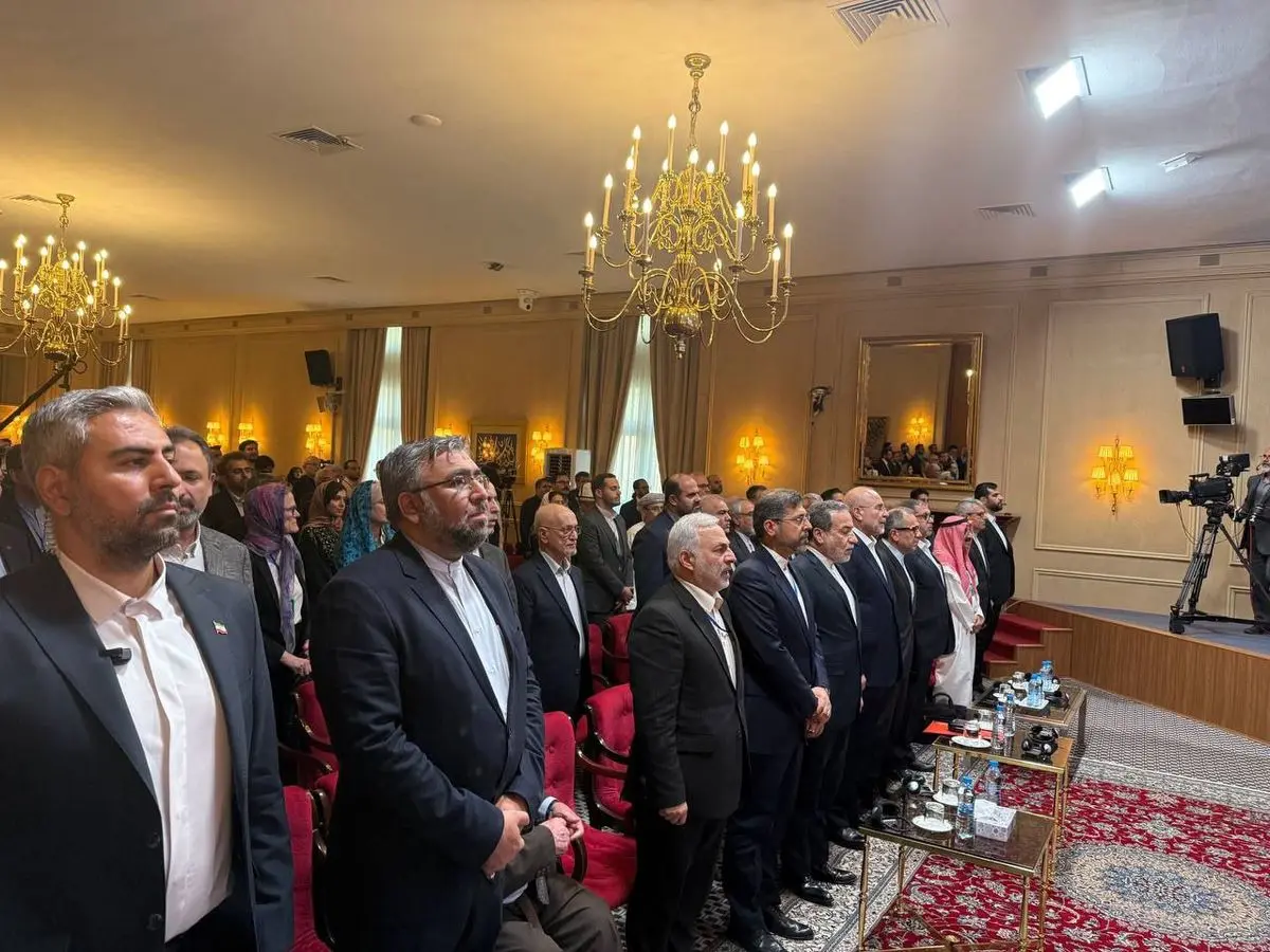 حضور قالیباف در اختتامیه مجمع گفتوگوی تهران
