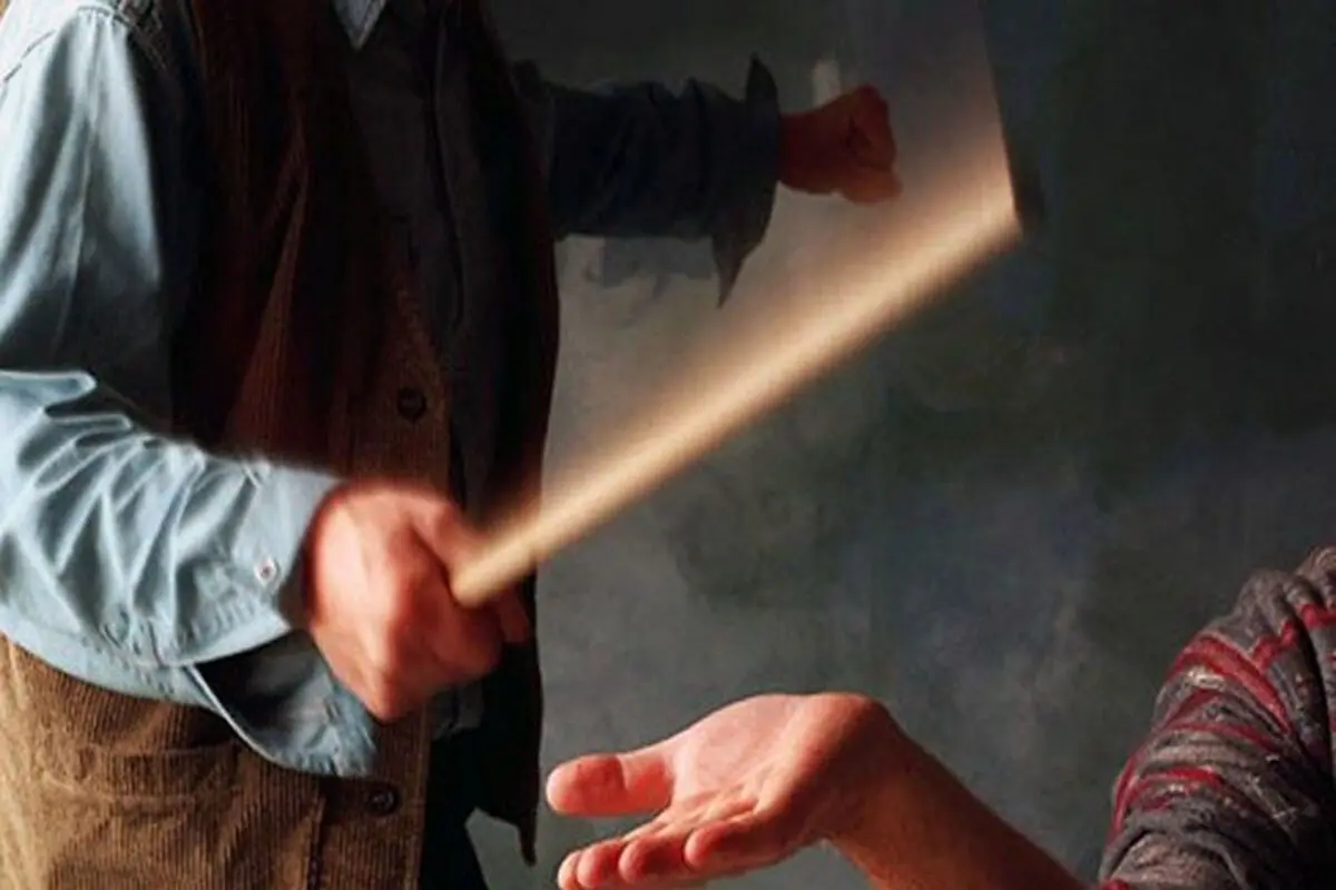 ضرب‌وشتم دانش‌آموز پیش‌قلعه توسط سرپرست خوابگاه