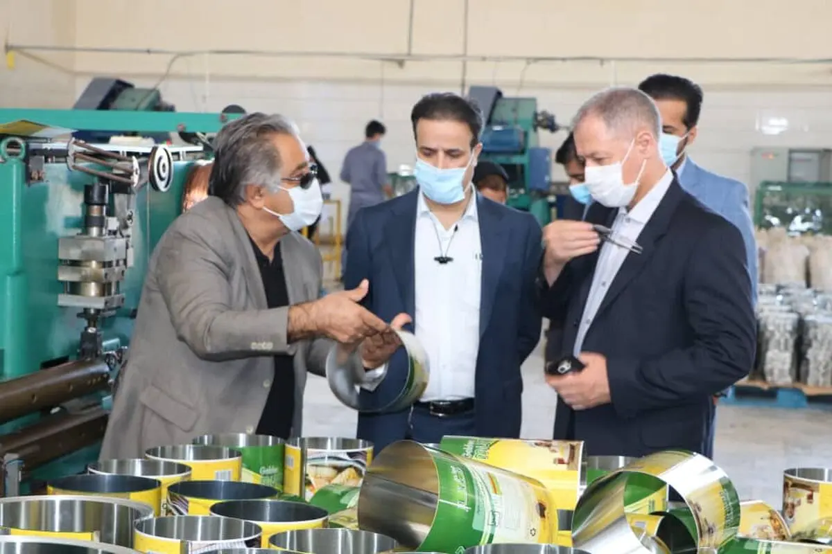 حل مشکلات بنگاه‌های اقتصادی منجر به پرداخت مطالبات و معوقات کارگران می‌شود