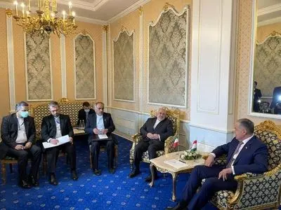ظریف با همتای تاجیکستانی‌اش دیدار کرد 
