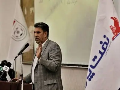 افشاریان: داوران بخش مهمی از قطار در حال حرکت فوتبال هستند