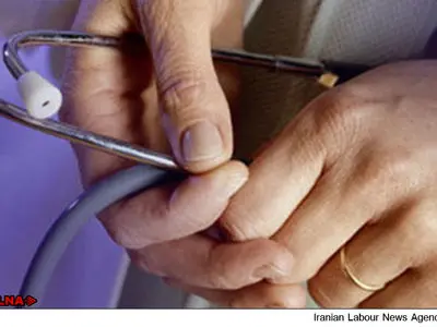 انتقاد از وضعیت معیشت پزشکان جوان