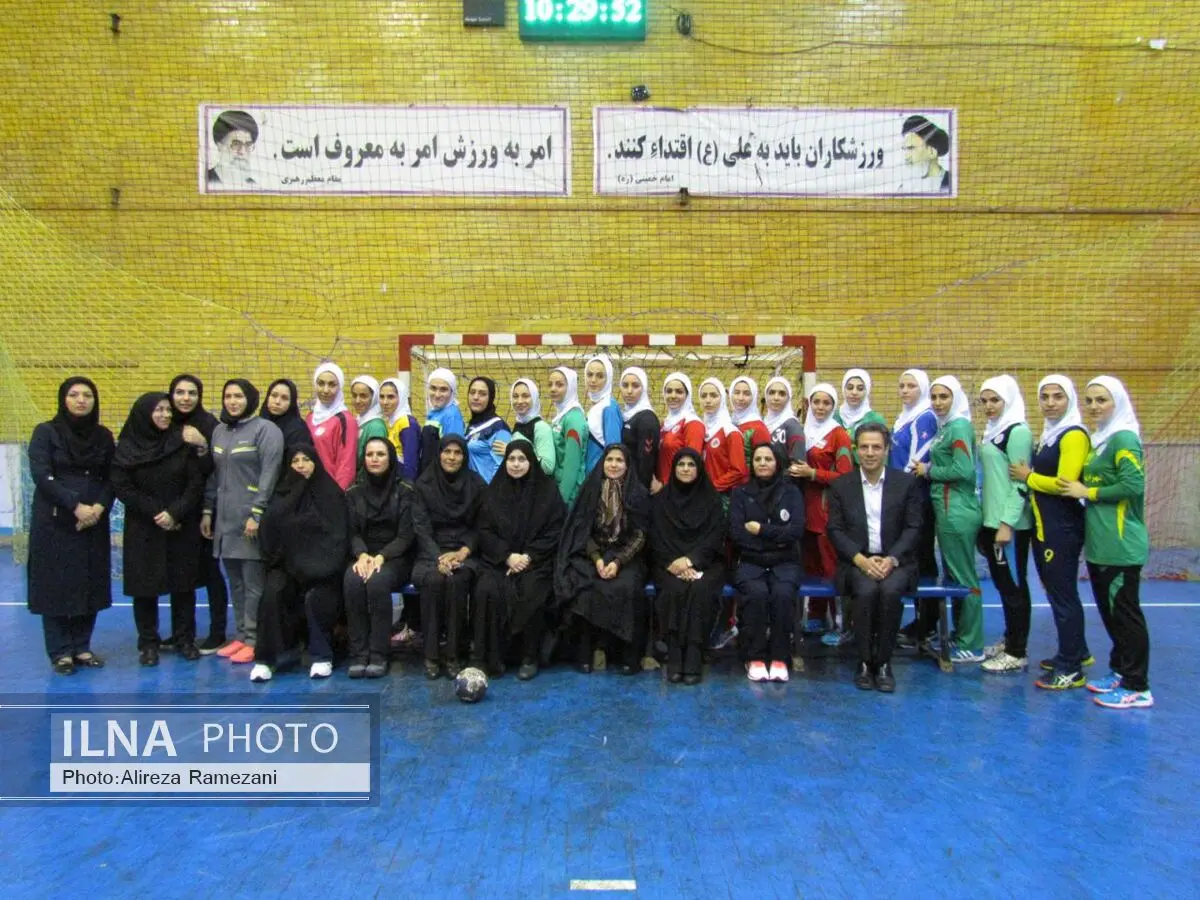 بازدید نمایندگان تهران در مجلس شورای اسلامی از اردوی تیم ملی هندبال زنان ایران