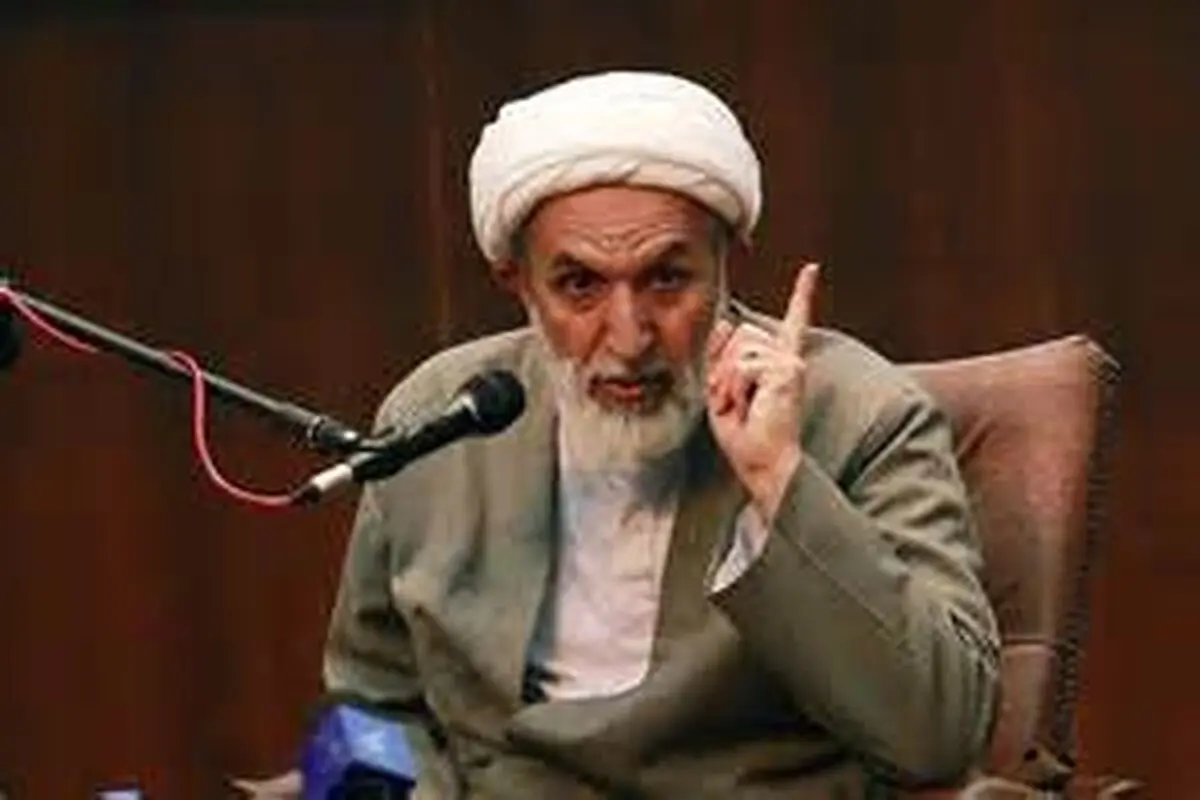 مردم بدانند باید از نان خود بزنیم و ازسوریه، عراق، لبنان و یمن حمایت کنیم