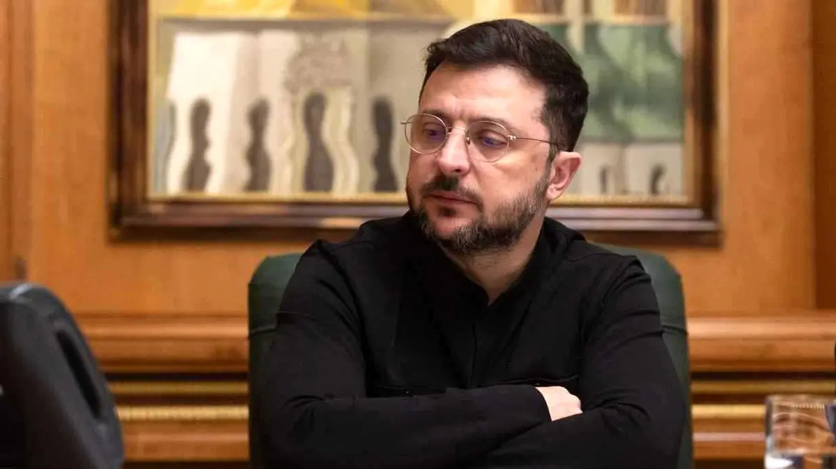 اوکراین در مسیر صلح؟ زلنسکی احتمال همه‌پرسی و انتخابات همزمان را بررسی می‌کند