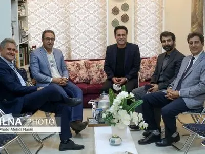 ویدئو/ بداهه‌خوانی شاگردان استاد شجریان در مراسم تولد 80سالگی اش