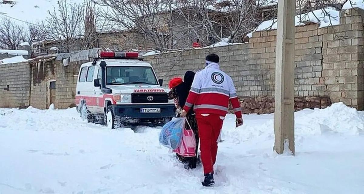 امدادرسانی به ۸۹۴۱ نفر گرفتار شده در برف و کولاک ۱۹ استان

