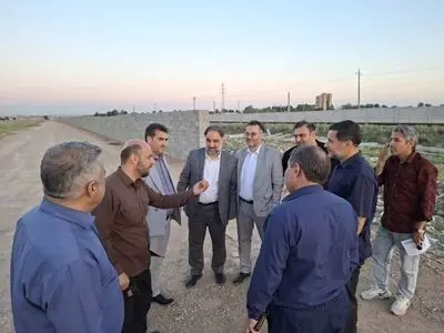 بازدید میدانی مدیریت شهری کمال‌شهر از معابر جنوبی؛ بررسی اتصال مسیرها به کمربندی و روند اجرای پروژه‌ها
