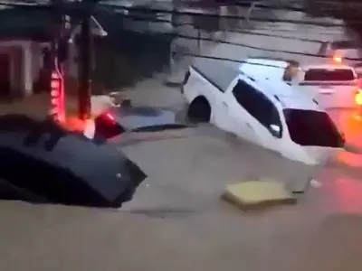 ویدیویی از سیلاب عجیب در فیلیپین