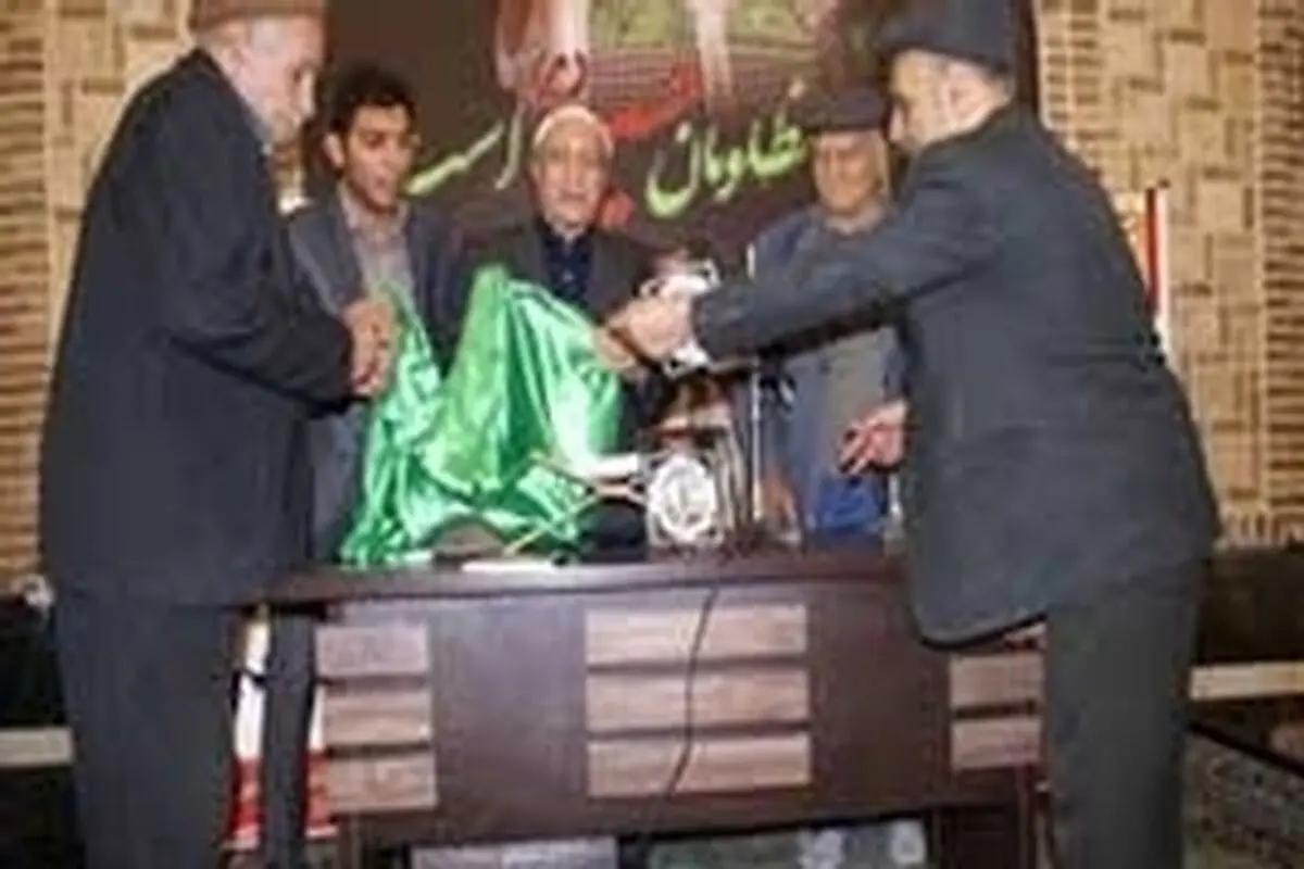 از کتاب «توغ شیخ رضا» نماد عزاداری تاریخی سنتی کاشان رونمایی شد