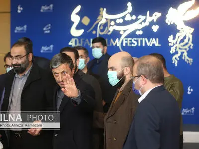 حضور پرتعداد مقامات لشکری و کشوری در جشنواره/ وزیر ارشاد: بودجه اختصاصی به فیلم‌های انقلابی می‌دهیم