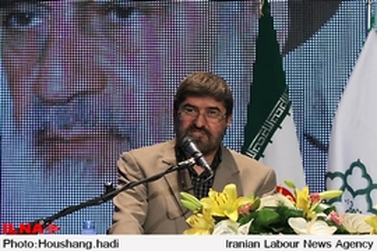 روزنامه‌نگاران زندانی باید آزاد شوند