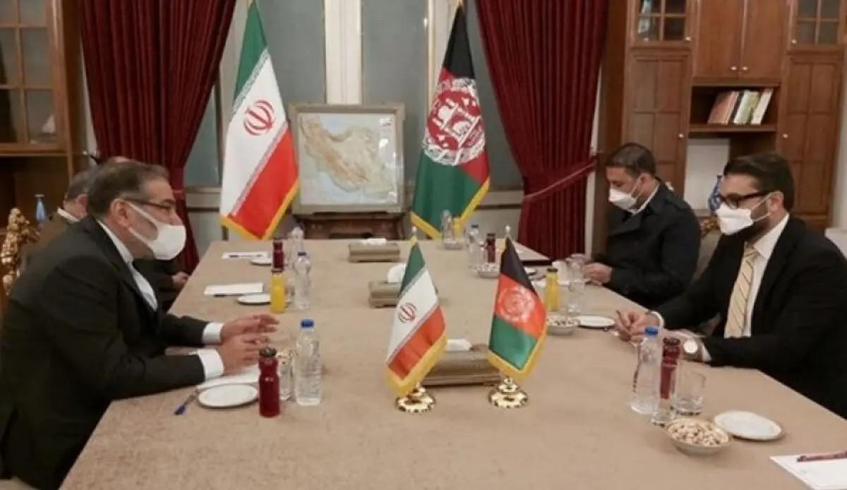 شمخانی یبحث مع مستشار الأمن الوطنی الأفغانی بطهران القضایا ذات الاهتمام المشترک
