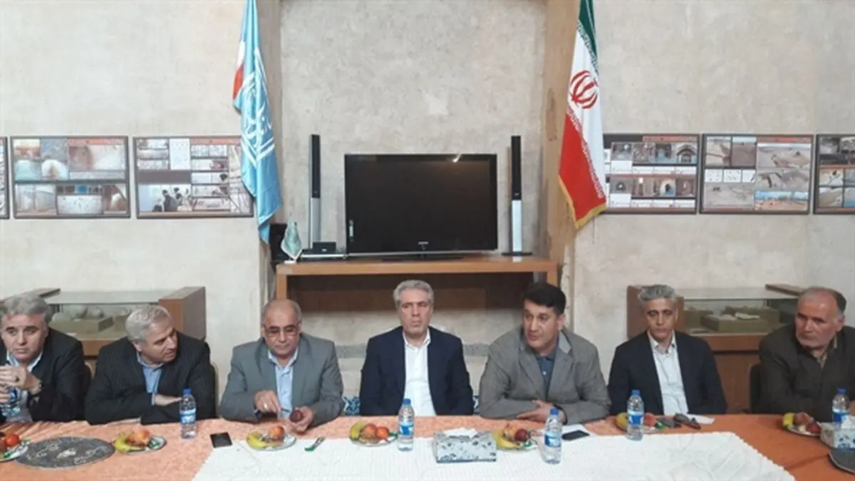 راه‌اندازی بازارچه صنایع‌دستی در کنار گنبد سلطانیه/ زنجان باید در توسعه اقامتگاه‌های بوم‌گردی تلاش کند
