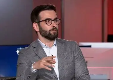 حسن احمدیان برنده جایزه جهانی دیپلماسی عمومی و فرهنگی شد