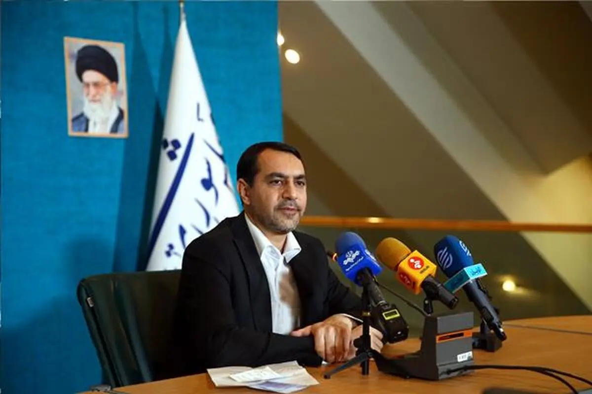 پیشنهاد برخی نمایندگان برای افزایش پلکانی حقوق/ مشخص شدن میزان افزایش قیمت سیگار