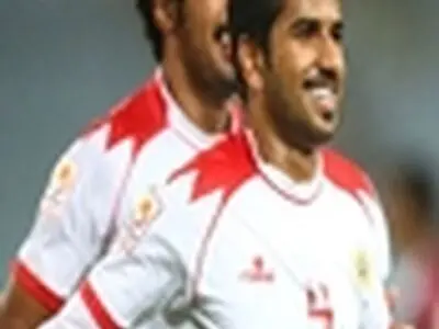 بحرین برد و به همراه قطر حذف شد / تحقیر عنابی‌های چند ملیتی!