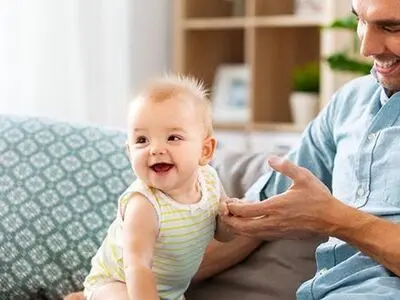 آیا مرخصی تولد فرزند به پدران کارگر تعلق می‌گیرد؟ / جزئیات و مدت زمان استحقاقی