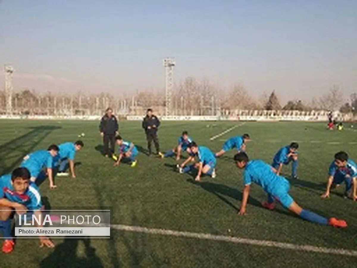 احداث 11 زمین چمن مصنوعی در روستاهای دشتی