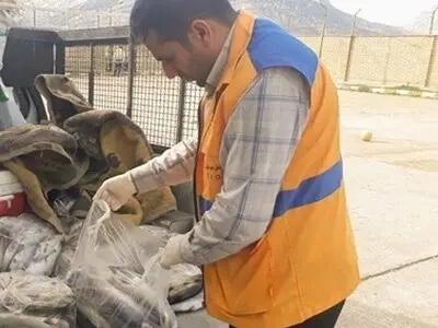 معدوم سازی بیش از ۳۴ تن مواد غذایی غیرقابل مصرف در حوزه دانشگاه علوم پزشکی آبادان