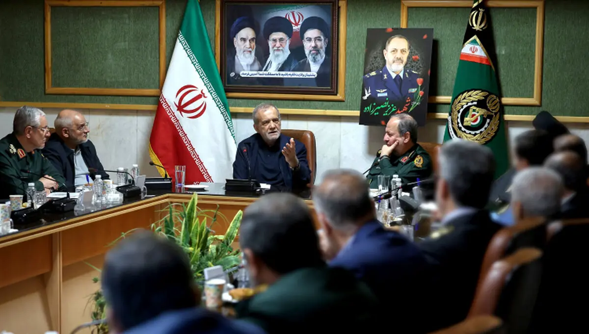 دشمن از توان آفندی نیروهای مسلح ایران غافلگیر شد/ معیشت و مسکن نیروهای مسلح از اولویت‌های راهبردی دولت است
