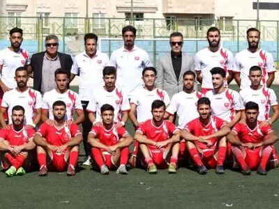 سرمربی پرسپولیس با من دعوا داشت و به جایش به پسرم سیلی زد/ به احترام باشگاه پرسپولیس از شکایت صرف‌نظر کردم