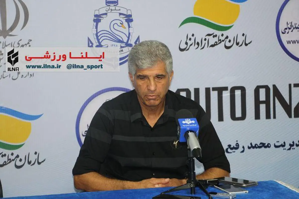 پورغلامی: هنوز با ملوان فسخ نکردم