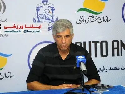 پورغلامی: هنوز با ملوان فسخ نکردم