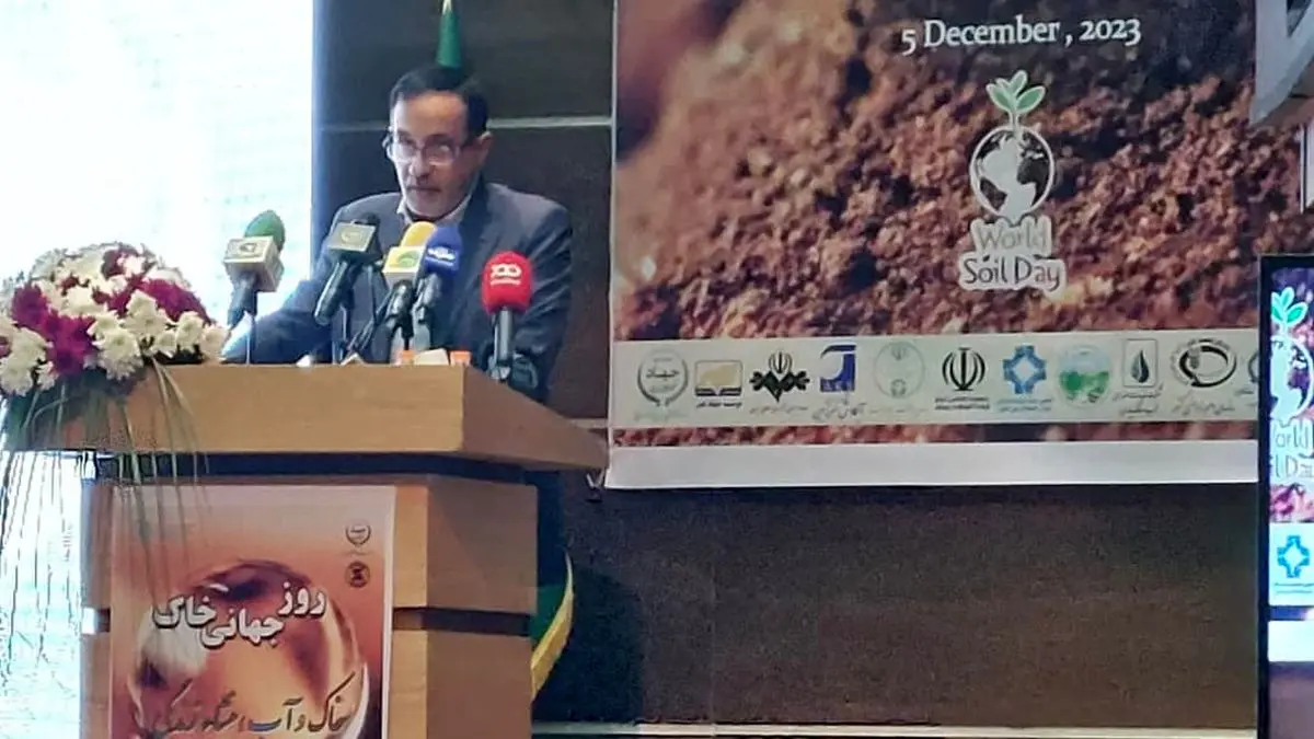 روز جهانی خاک بهانه‌ای برای توجه بیشتر به‌ مشکلات در زمینه خاک/ مشارکت ایران در اجرای ابرپروژه‌های حفاظت از خاک