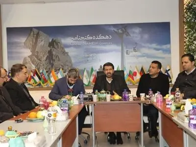 استاندار همدان: صنعت گردشگری مادر توسعه درهمه بخش ها است